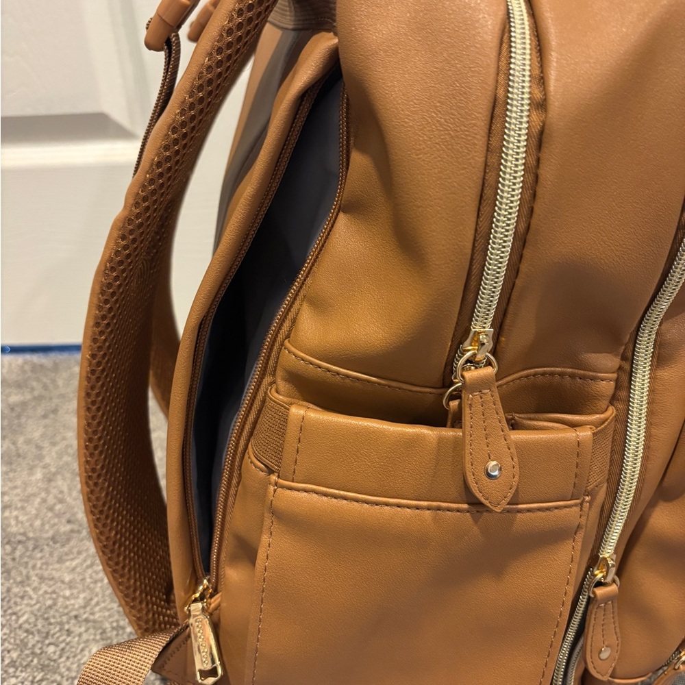 BabbleRoo Leather Diaper Bag Backpack leather brown - Picture 10 of 10
